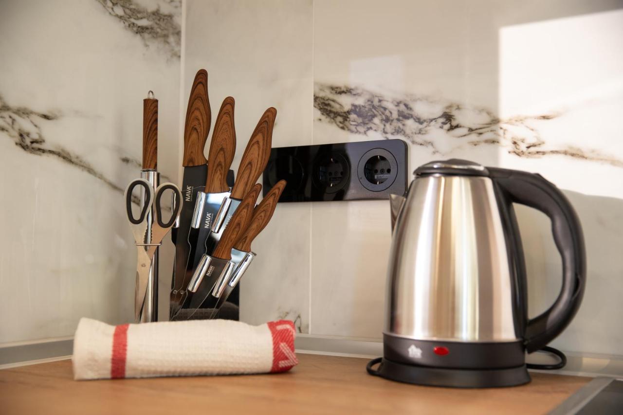 Black Rocks Family, Luxury Seafront Maisonette Hébergement de vacances